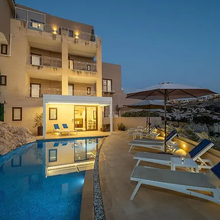 Viewpoint Boutique Living 4*