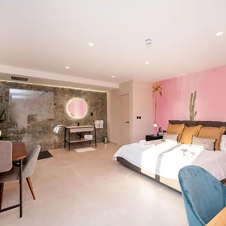 Viewpoint Boutique Living Xlendi