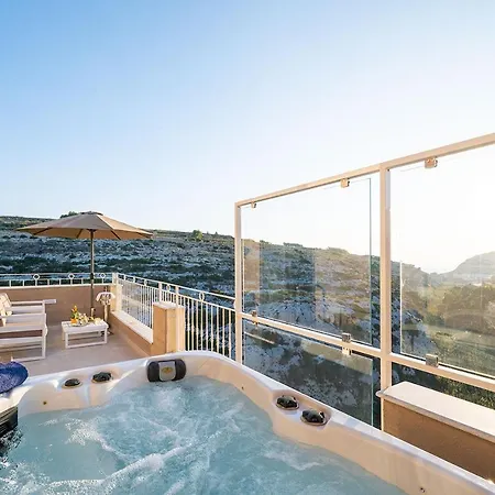 Viewpoint Boutique Living 4* Xlendi