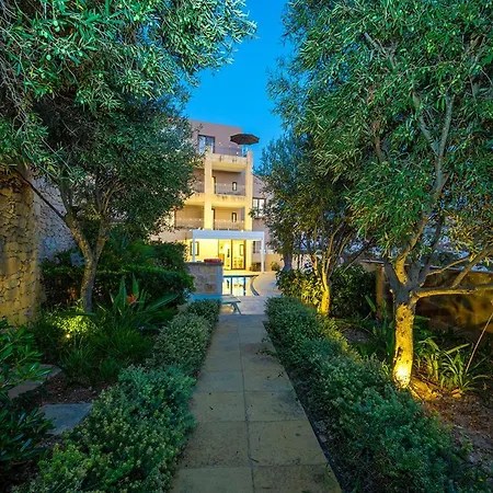 Viewpoint Boutique Living