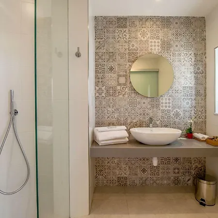 Viewpoint Boutique Living