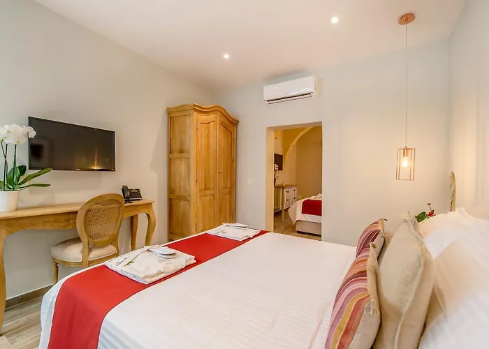 Viewpoint Boutique Living 4*