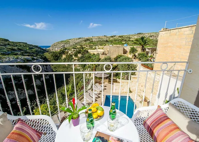 Viewpoint Boutique Living 4*