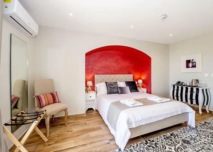 Viewpoint Boutique Living 4* קסלנדי